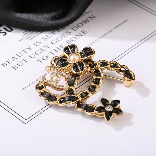 Chanel Brooch 12lyh100